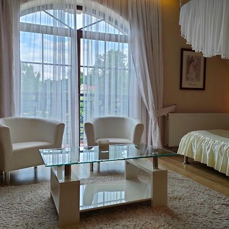 Hotel Viwaldi Baruchowo Dış mekan fotoğraf