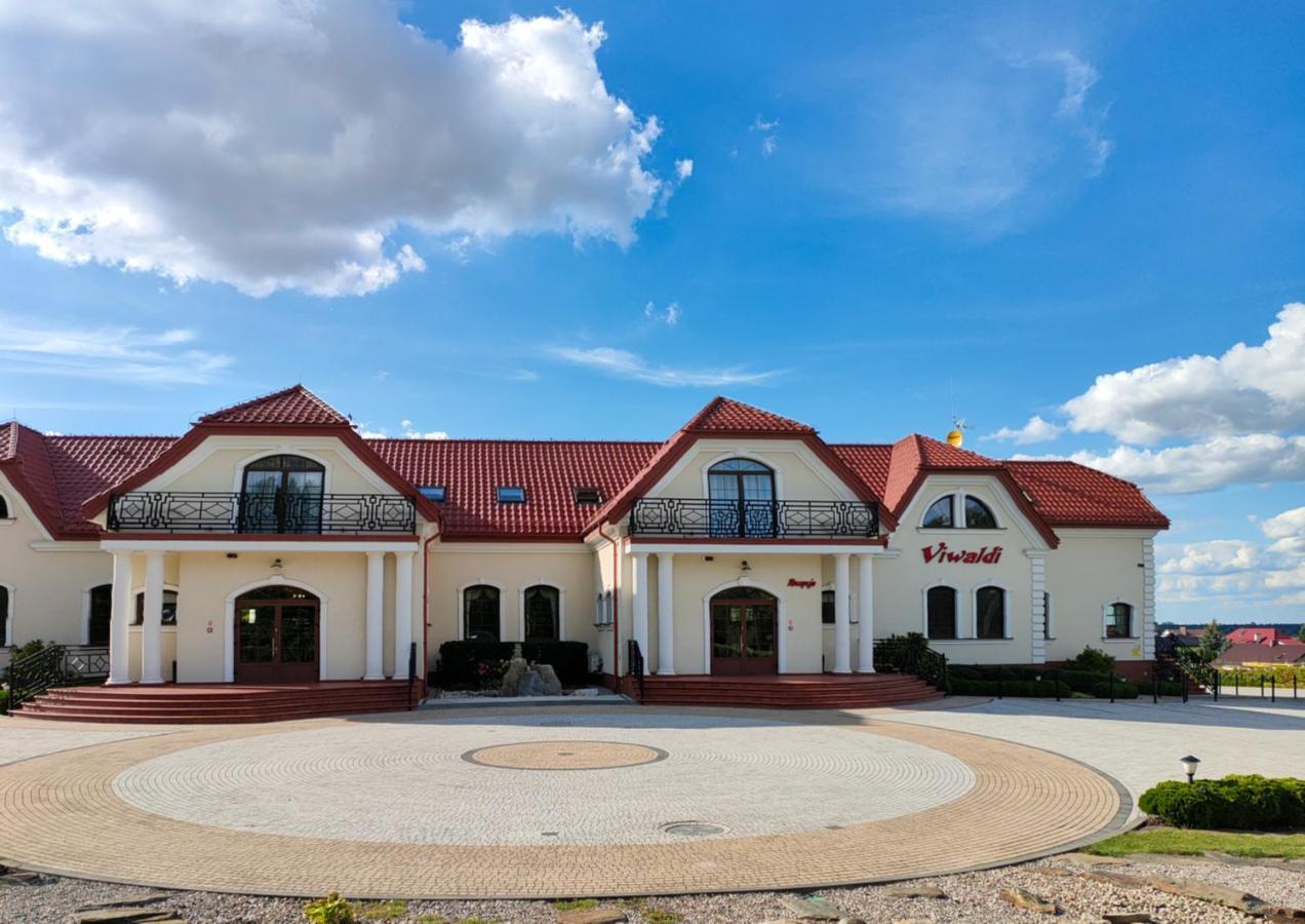 Hotel Viwaldi Baruchowo Dış mekan fotoğraf